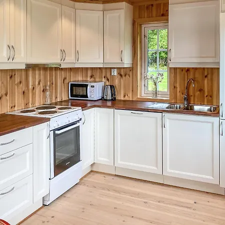 2 Bedroom Stunning In Foldfjorden Skogli