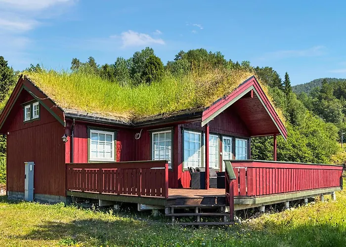 2 Bedroom Stunning In Foldfjorden Feriehus Skogli