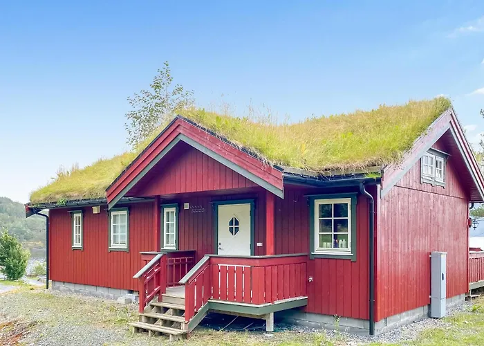 2 Bedroom Stunning In Foldfjorden Feriehus *