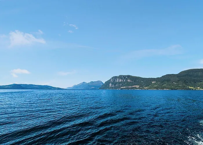 2 Bedroom Stunning In Foldfjorden *